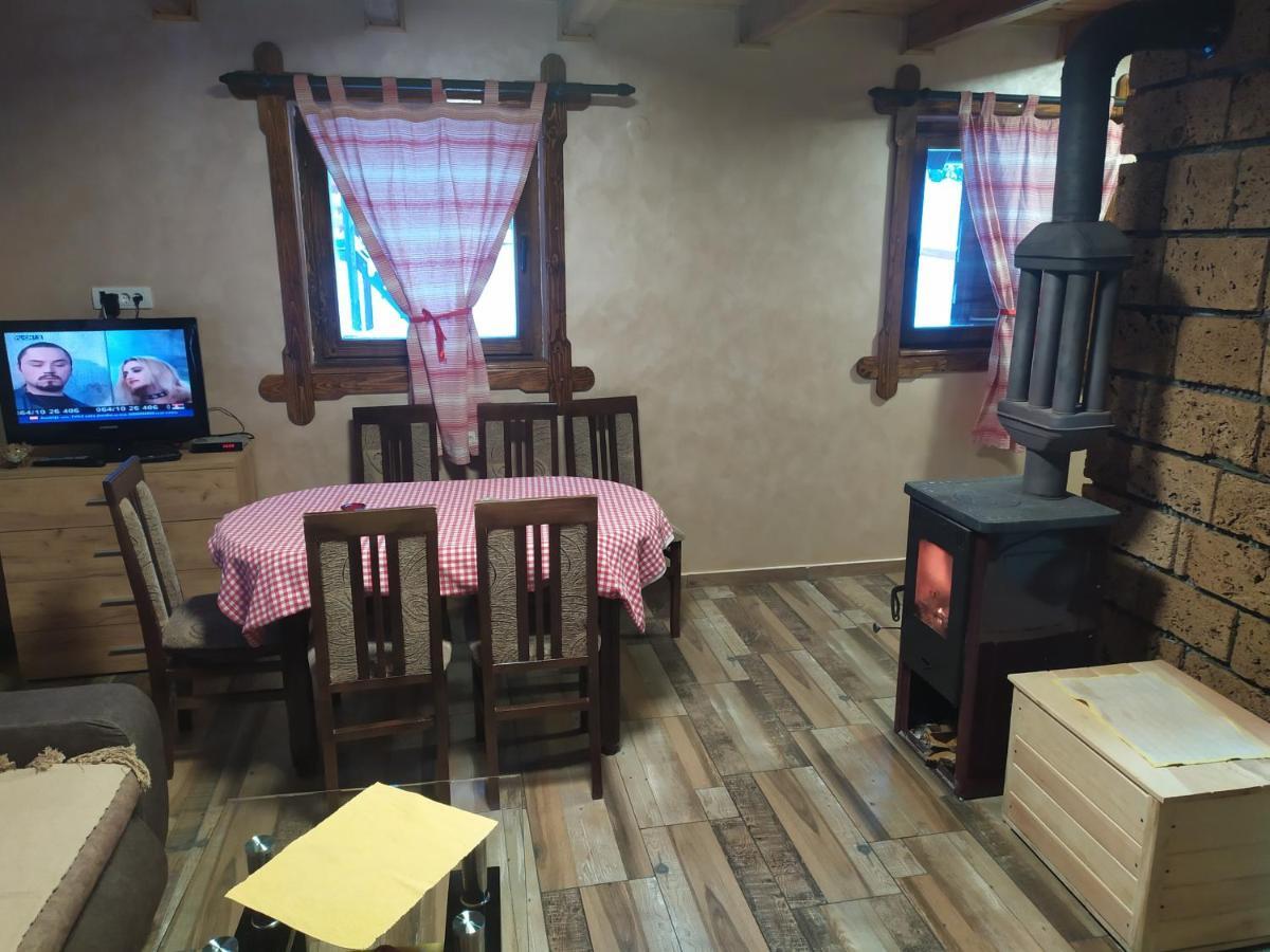 Vila Balerina ミトロバツ エクステリア 写真